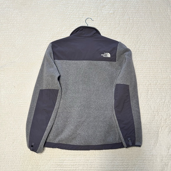 The North Face Women's Two-Tone Light Purple/Gray Performance Jacket - Picture 2 of 4
